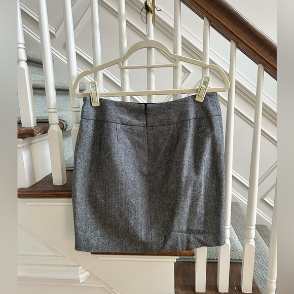 Grey wool mini skirt Loft, size 6 - Picture 7 of 7